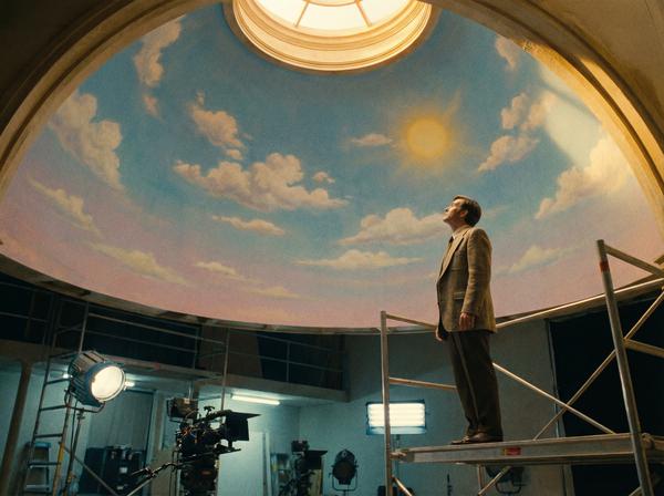 四虎视频楚门的世界视频解读